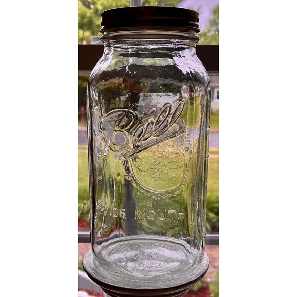 Vintage Ball Clear Half Gallon Glass Mason Jar with Twist on Lid - Picture 2 of 10